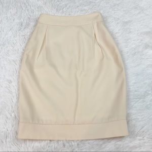 Akris Punto women's 100% wool skirt high waisted in ivory pleated front spit hem
